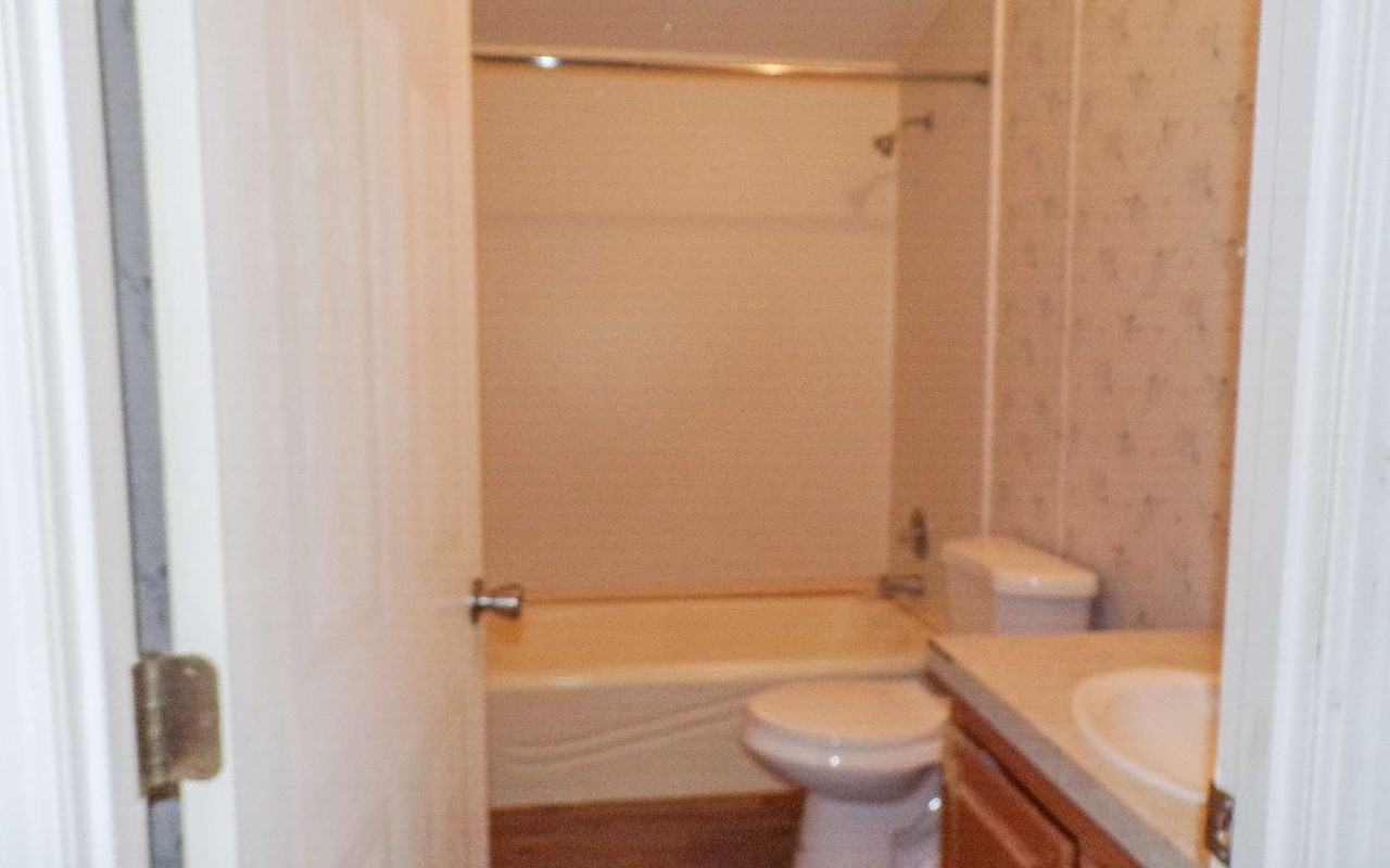 258 Se Cheddar Ct - Photo 6 of 8