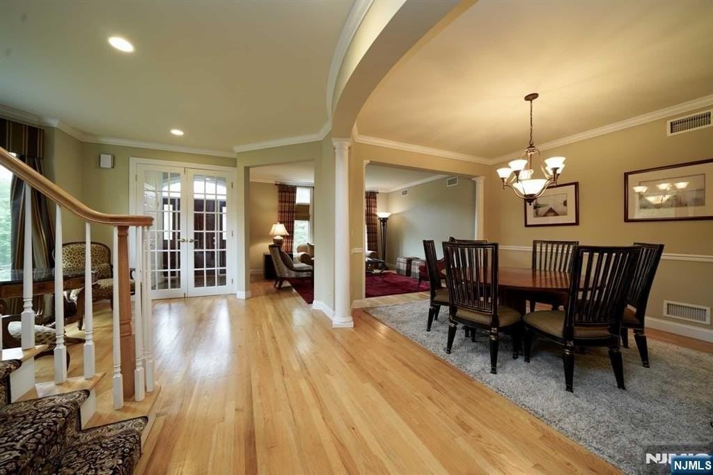 1 Candlewood Dr - Photo 5 of 27