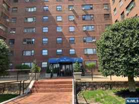 6515 Boulevard E 2 J - Photo 1 of 1