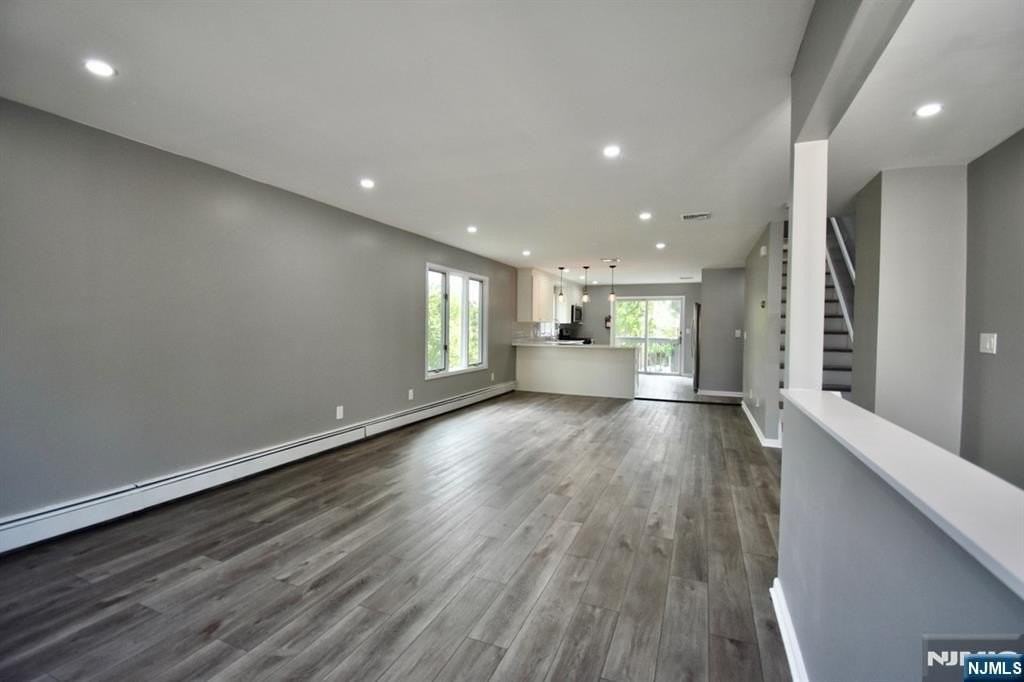 2482 5th St - Photo 4 of 26