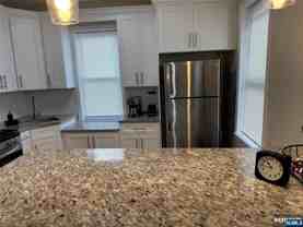 523 Grand Ave Apt 1r - Photo 1 of 1