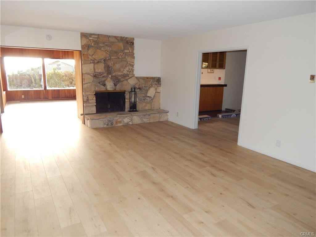 2795 Temple Hills Dr - Photo 7 of 8