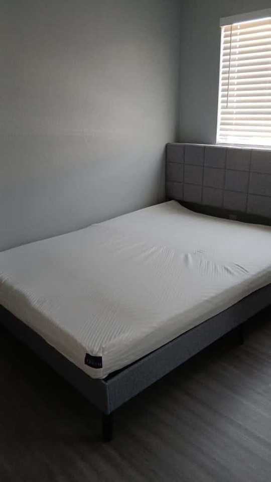 Shoreheight St - Photo 3 of 3