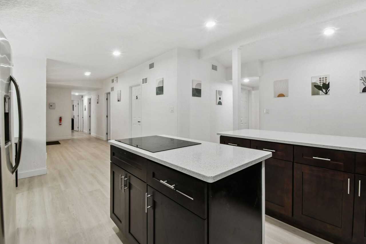 E Fern St - Photo 6 of 20