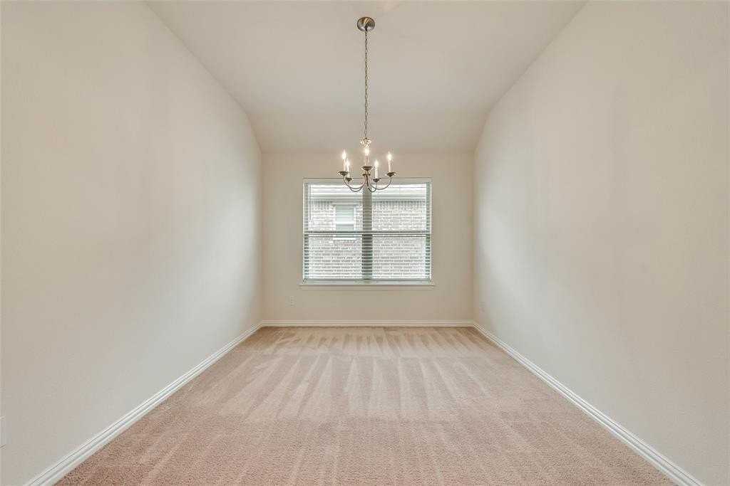 4543 Frost Avenue - Photo 6 of 23