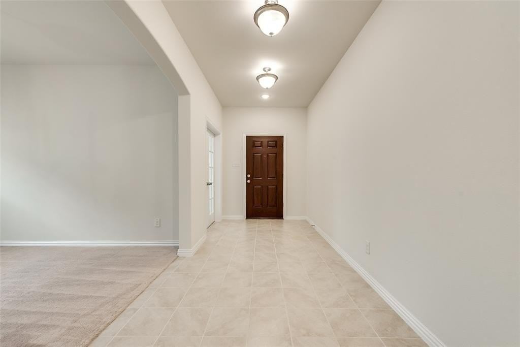 4543 Frost Avenue - Photo 7 of 23