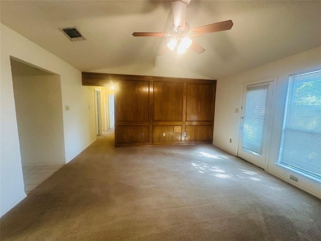 2621 Ozark Dr - Photo 7 of 32