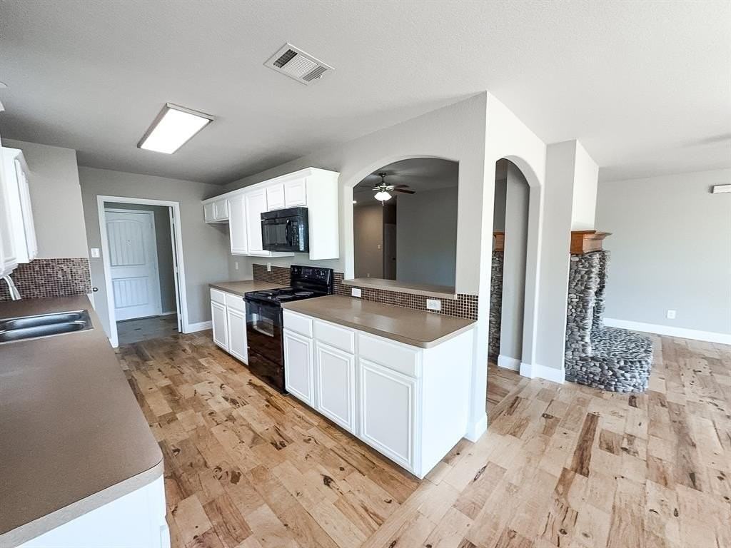 10929 Hawks Landing Rd - Photo 6 of 14