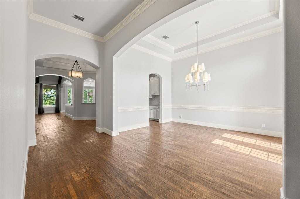 981 Deer Run Ln - Photo 4 of 40