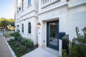 featured image of 4529 Emerson Avenue #8