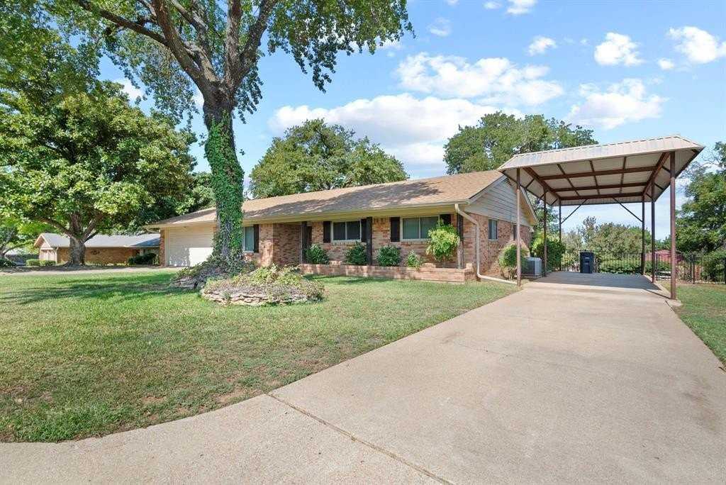 605 Southland Dr - Photo 2 of 31