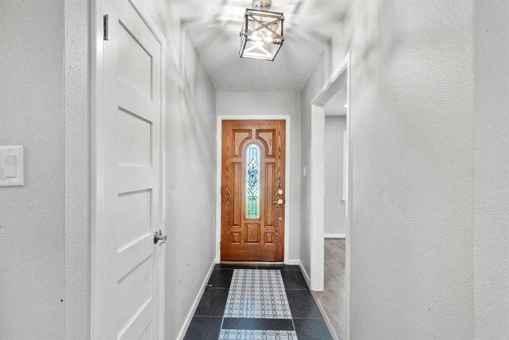 605 Southland Dr - Photo 5 of 31