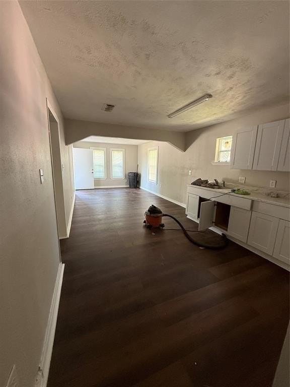 911 Anthony St - Photo 7 of 9