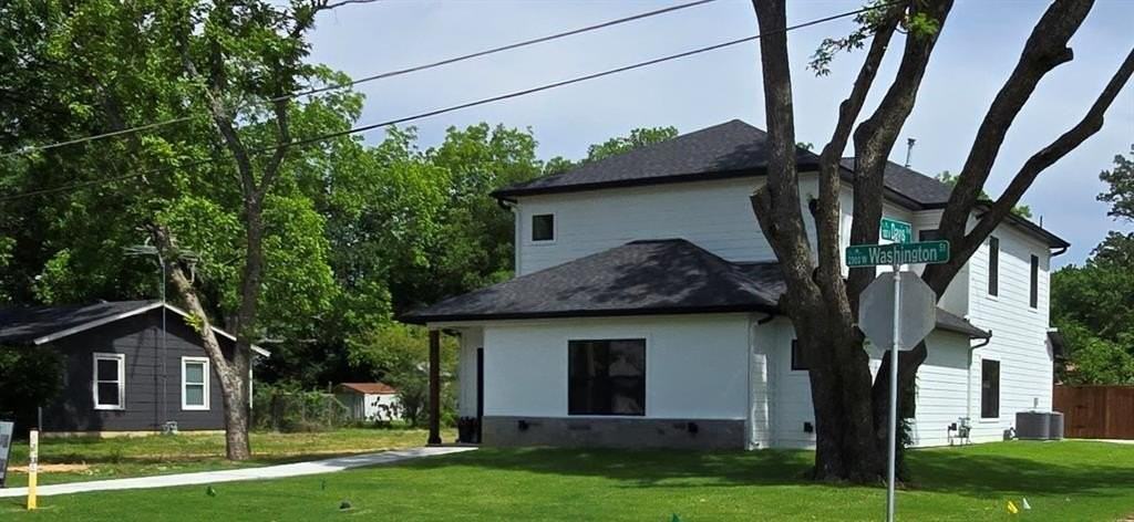 2901 W Washington St - Photo 2 of 37