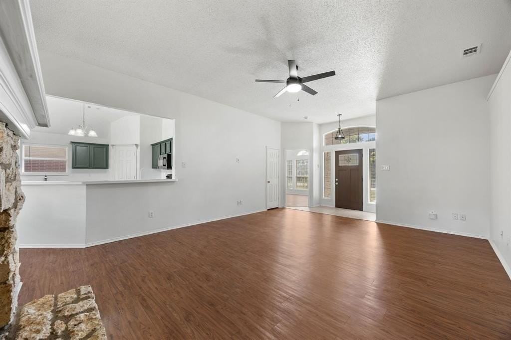 232 Cotton Wood Ct - Photo 5 of 22