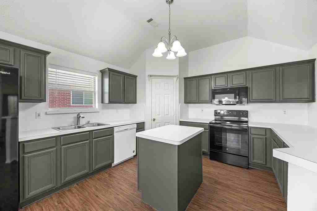 232 Cotton Wood Ct - Photo 7 of 22