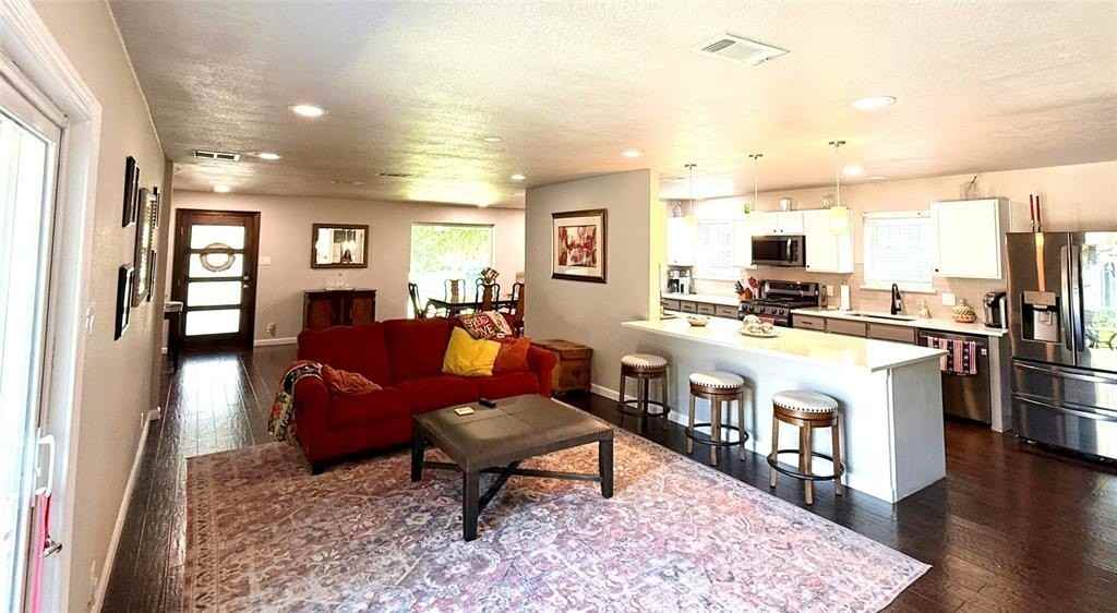 6905 Arboreal Dr - Photo 4 of 31