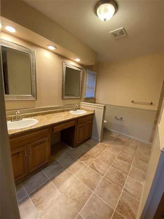 7709 Williams Ave - Photo 4 of 12