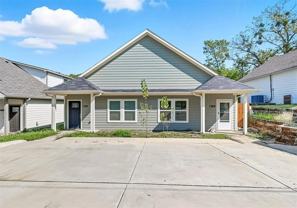 419 E Elm St #421 - Photo 1 of 1