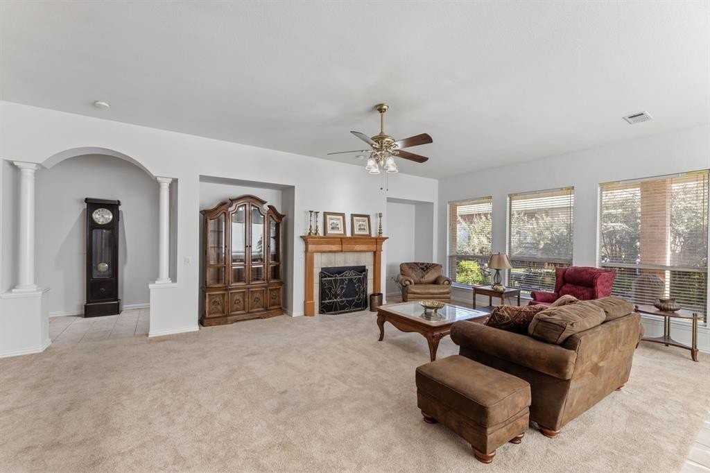 362 Southern Hills Dr - Photo 2 of 37