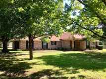 1225 Lois Ln - Photo 1 of 1