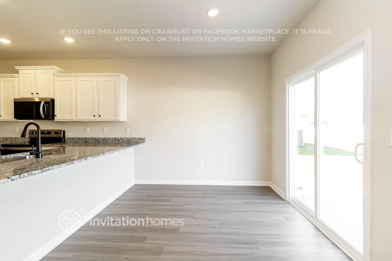 3332 Burberry Drive - Photo 7 of 18