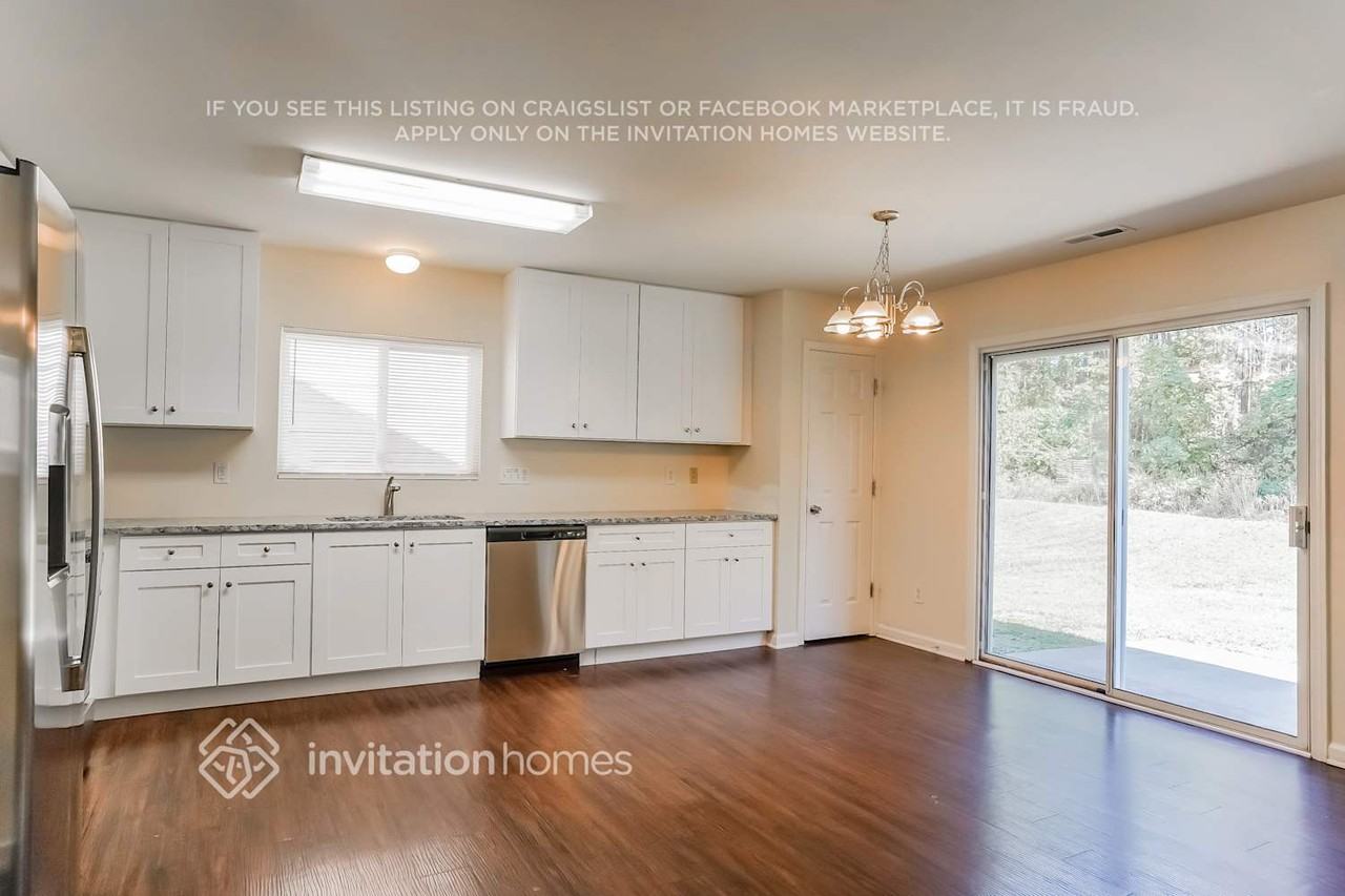 2418 Quarry Ridge Lane - Photo 7 of 18