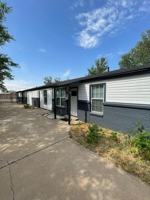 featured image of 411 W Spruce Ave