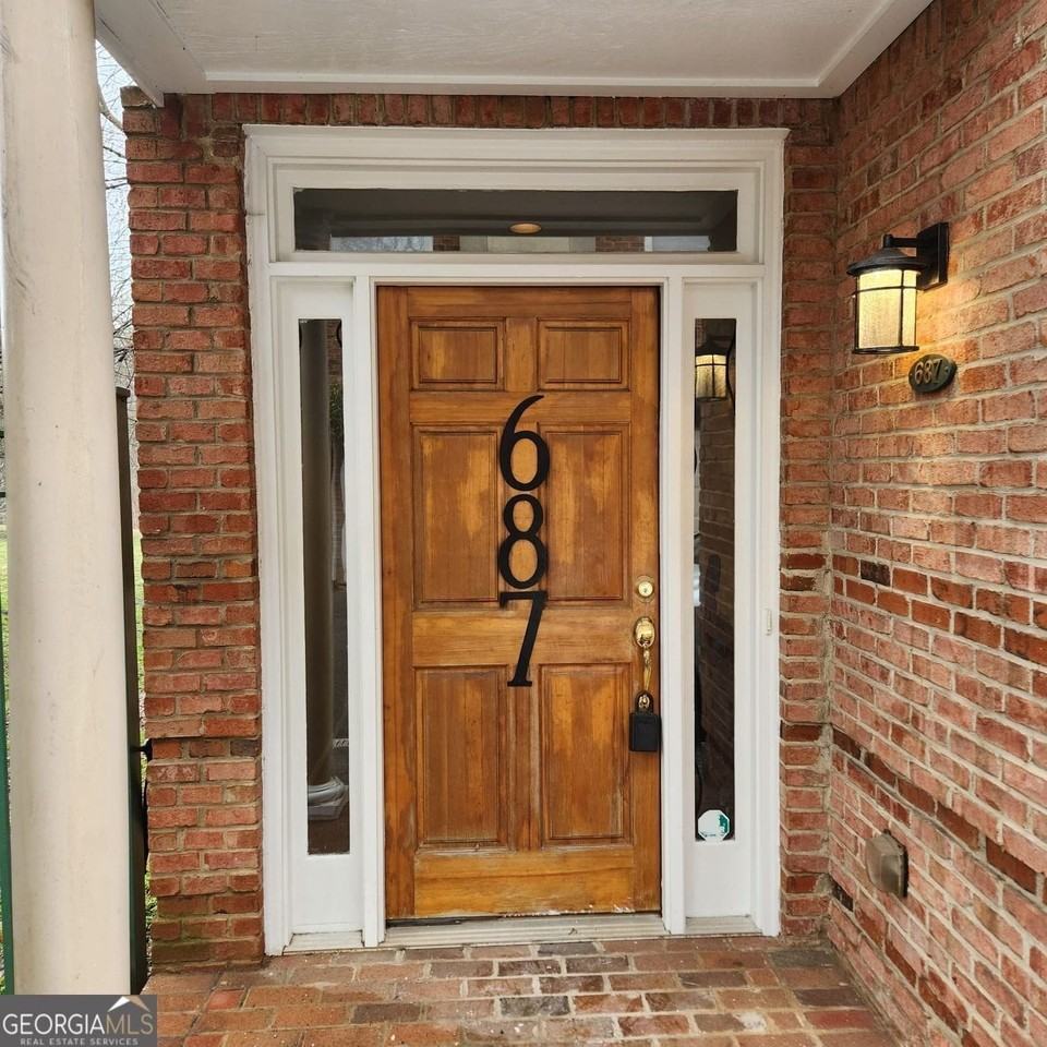 687 Bonaventure Ave Ne - Photo 3 of 50