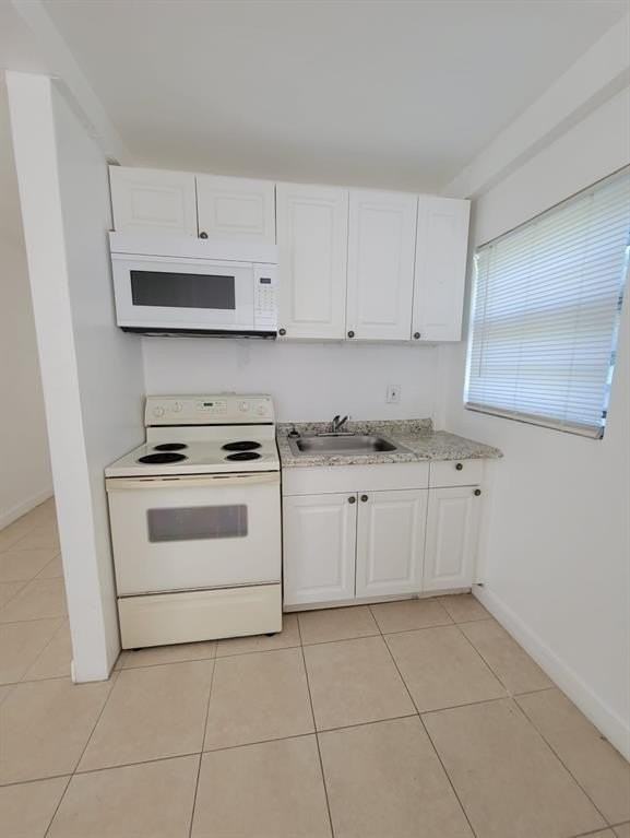 1853 Nw 5th St #2 - Photo 2 of 7