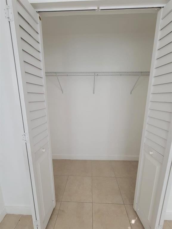 1853 Nw 5th St #2 - Photo 3 of 7