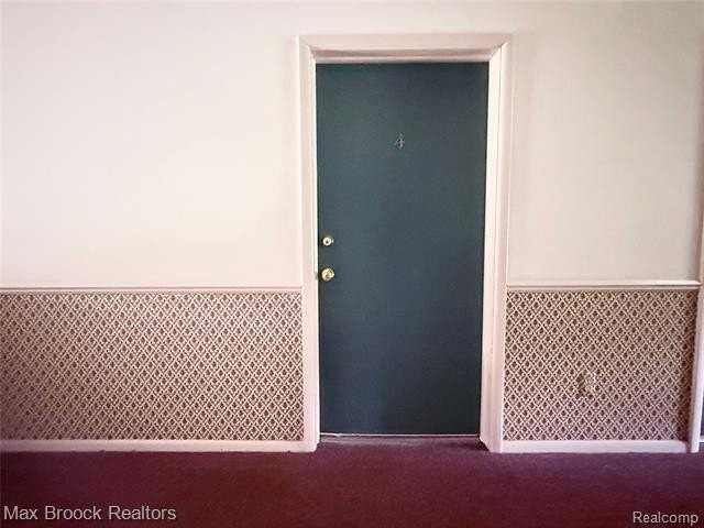 1245 Derby Rd #4 - Photo 3 of 17