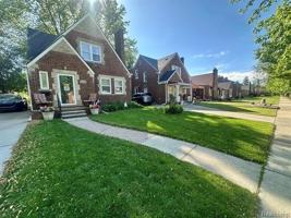 featured image of 4151 Grayton St