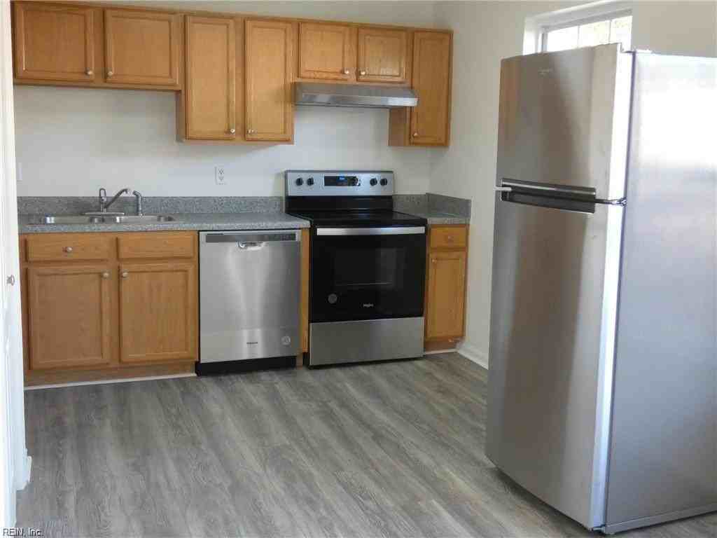 7408 Davidson St - Photo 5 of 17