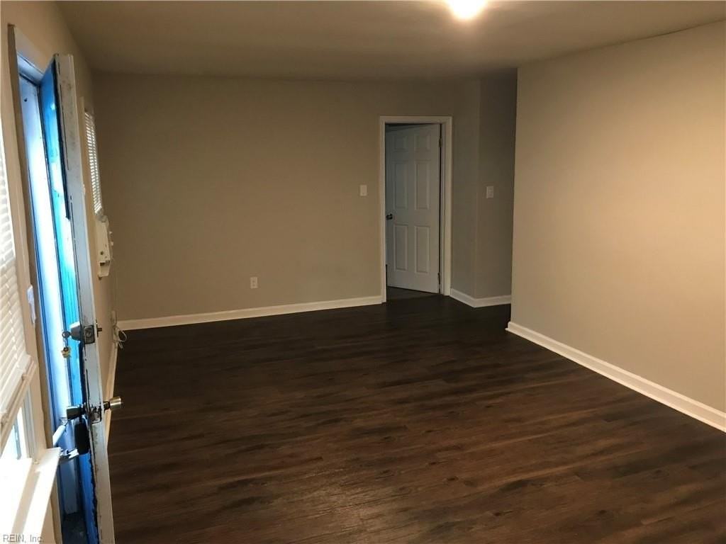 201 Don Eve Ct #N - Photo 2 of 8