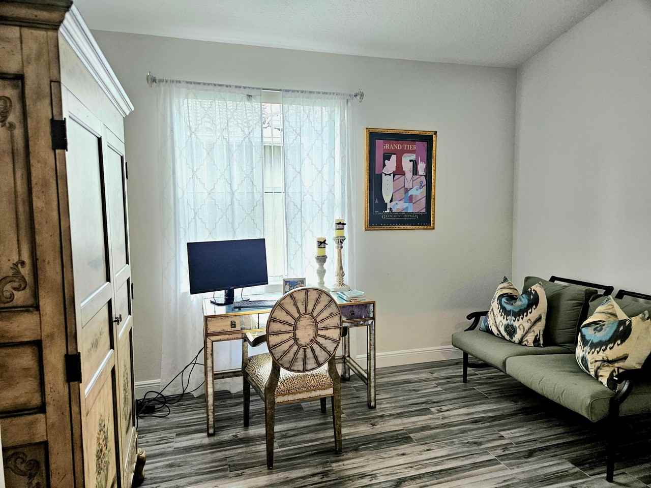 9825 Mantova Dr - Photo 7 of 37