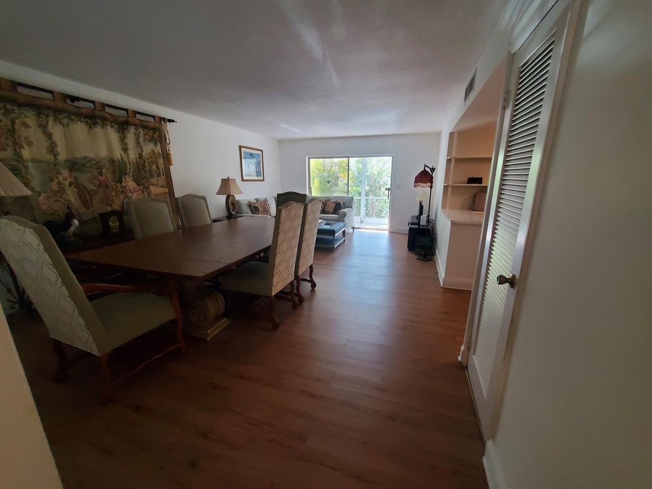 20 Se 13th St #A6 - Photo 2 of 14