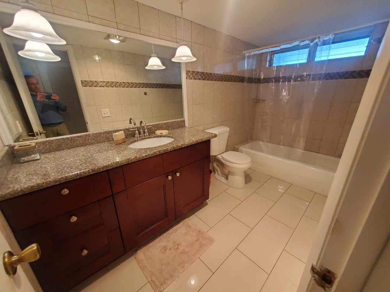 20 Se 13th St #A6 - Photo 4 of 14