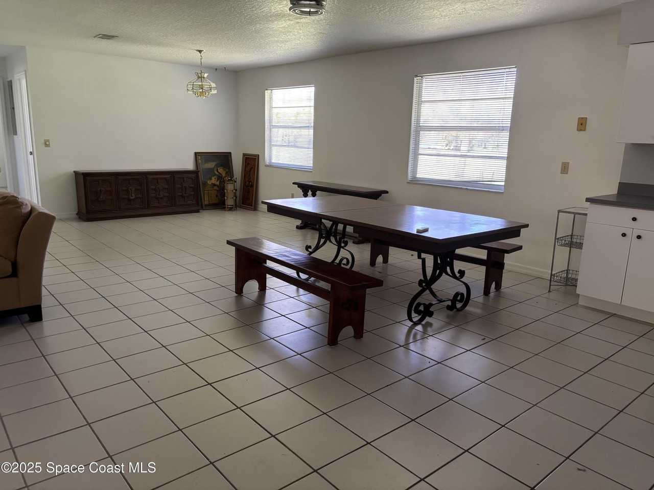 5215 Lake Poinsett Rd - Photo 6 of 15