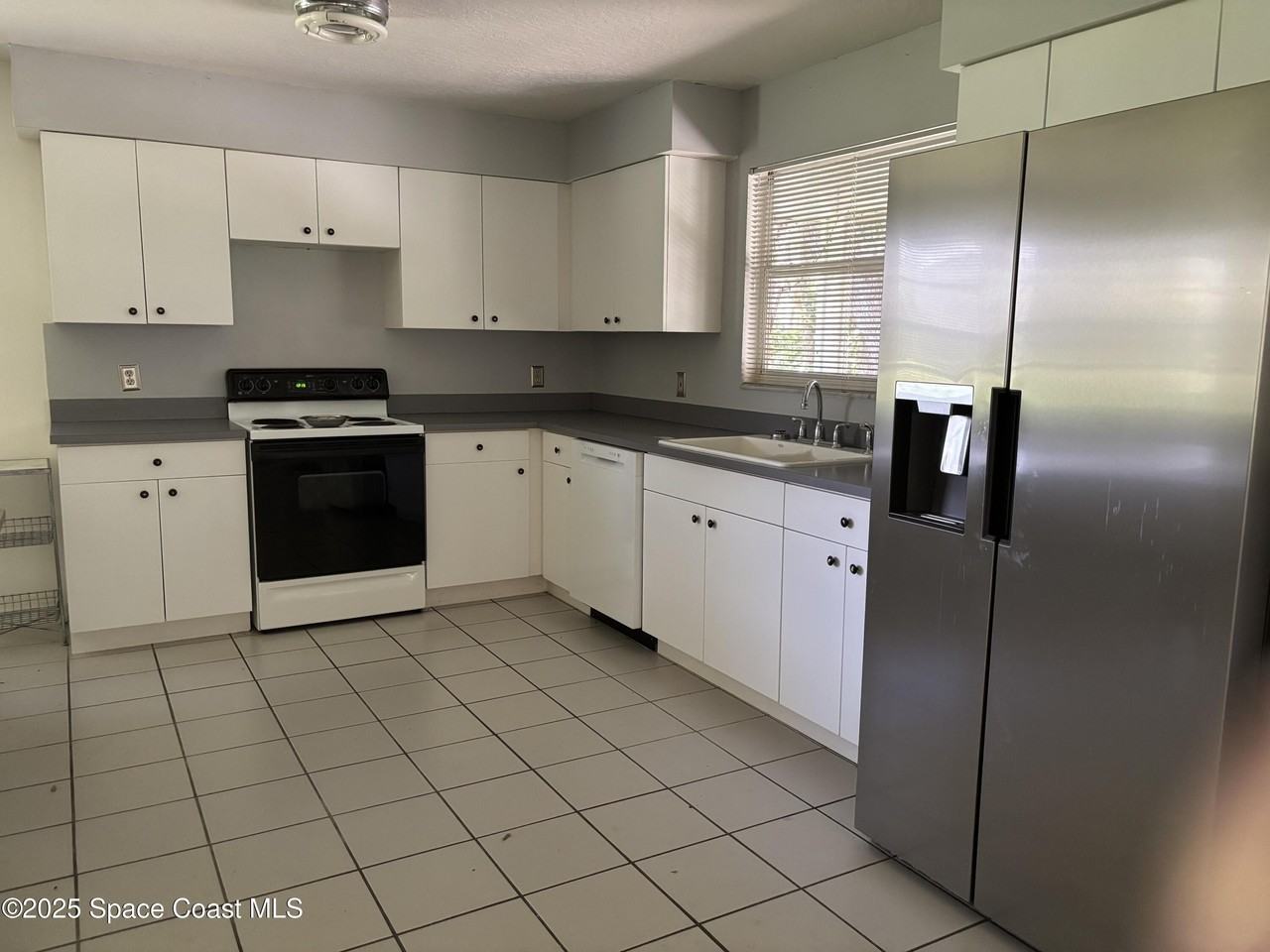 5215 Lake Poinsett Rd - Photo 7 of 15