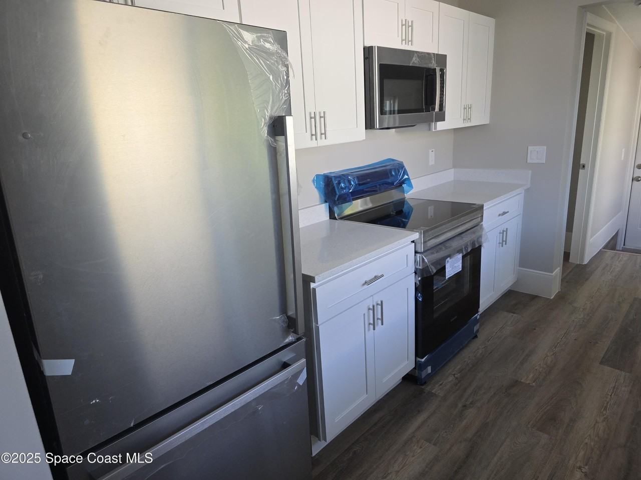 417 Dove Ave - Photo 4 of 10