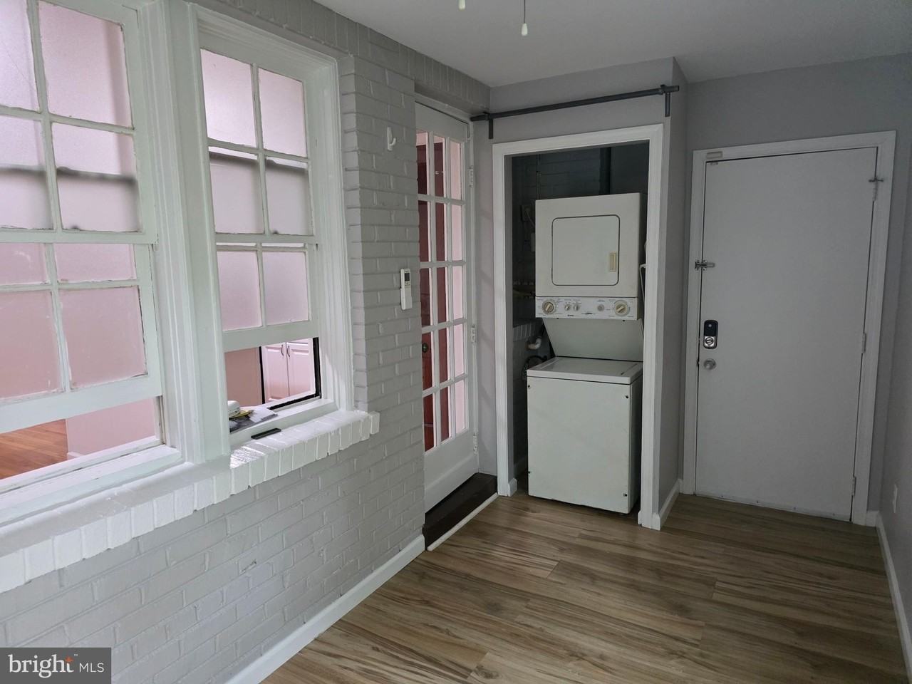 4708 3rd Pl Nw Apt 4 #4 - Photo 2 of 13