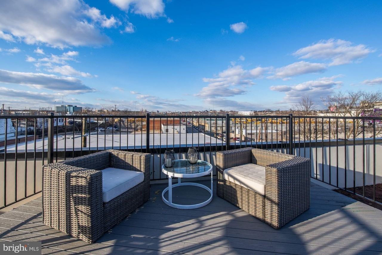 1871 Corcoran St Ne Unit 1871-B #1871B - Photo 2 of 31