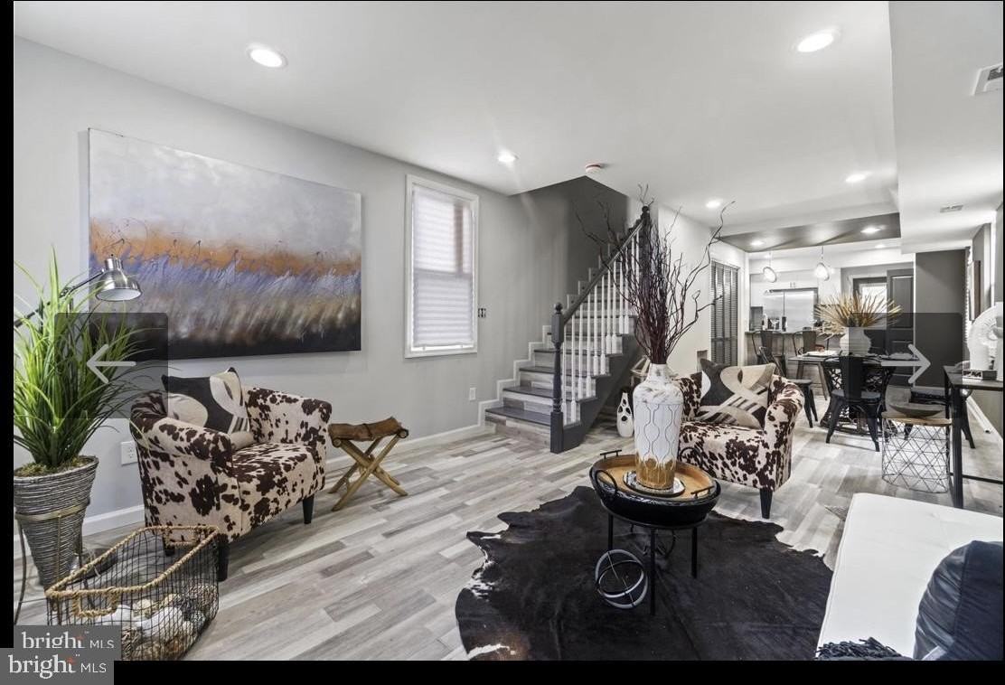 1447 Montpelier Street - Photo 2 of 12