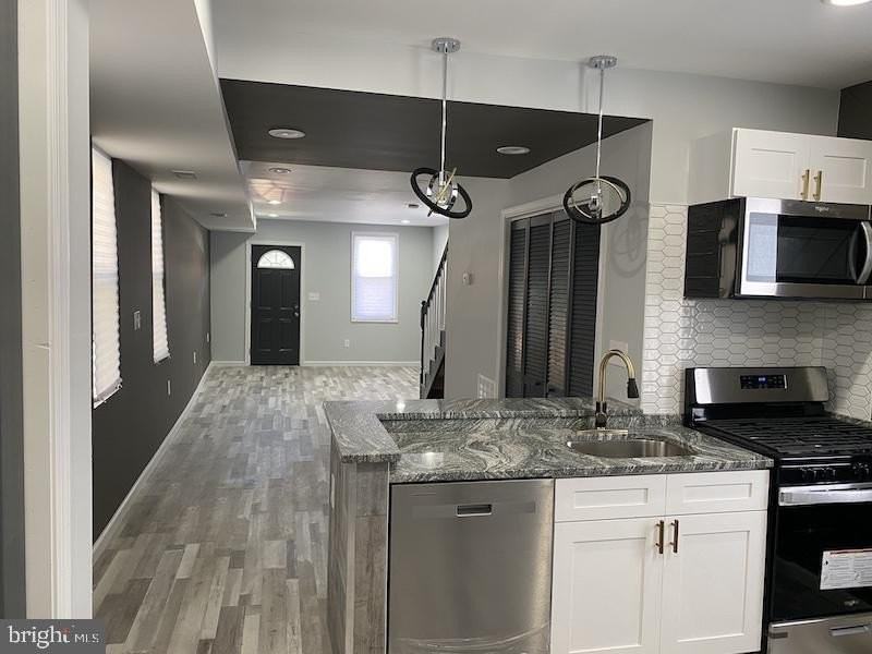 1447 Montpelier Street - Photo 5 of 12