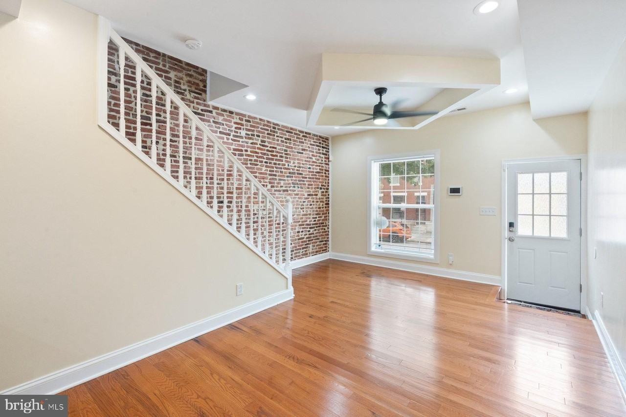 543 N Kenwood Ave - Photo 4 of 37