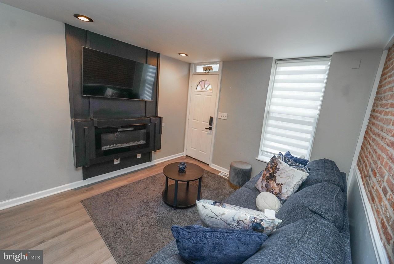 1615 Harden Ct - Photo 2 of 24