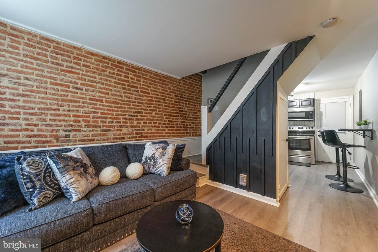 1615 Harden Ct - Photo 3 of 24