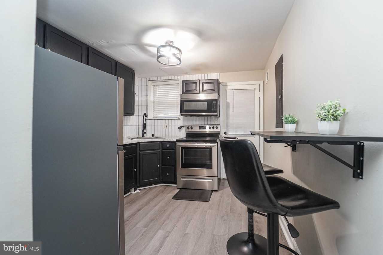 1615 Harden Ct - Photo 6 of 24