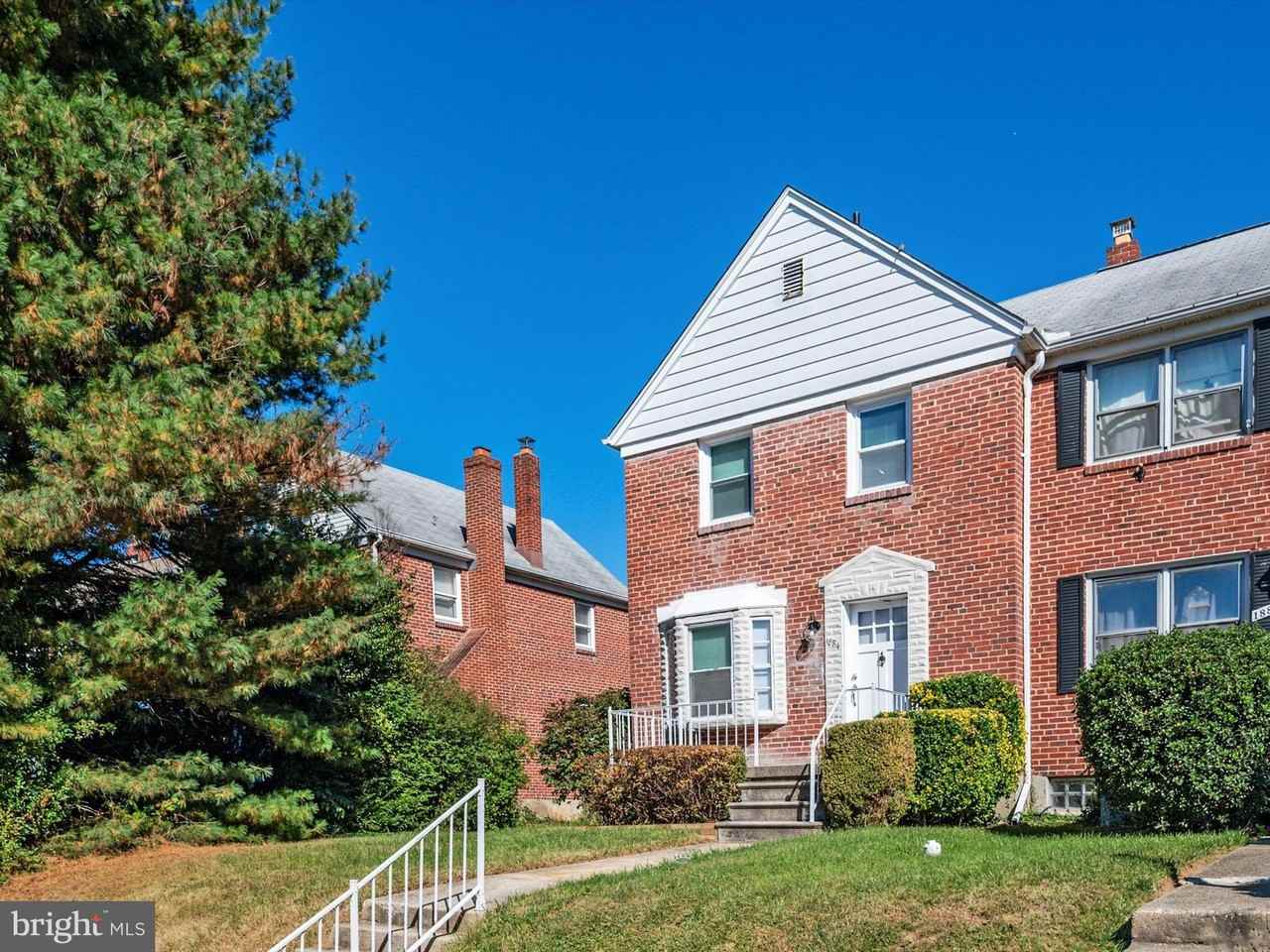 1884 Yakona Rd - Photo 3 of 37